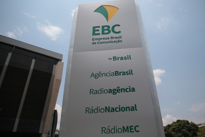 Lula publica decreto que altera diretoria da EBC
