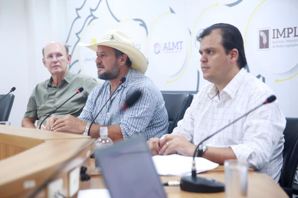 Comissão entrega relatório final da CPI DO LEITE, e recomenda a criação de uma Câmara Permanente do leite na AL-MT