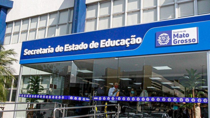 Governo de Mato Grosso investe R$ 30 milhões em cursos de nível superior para estudantes e servidores da Educação