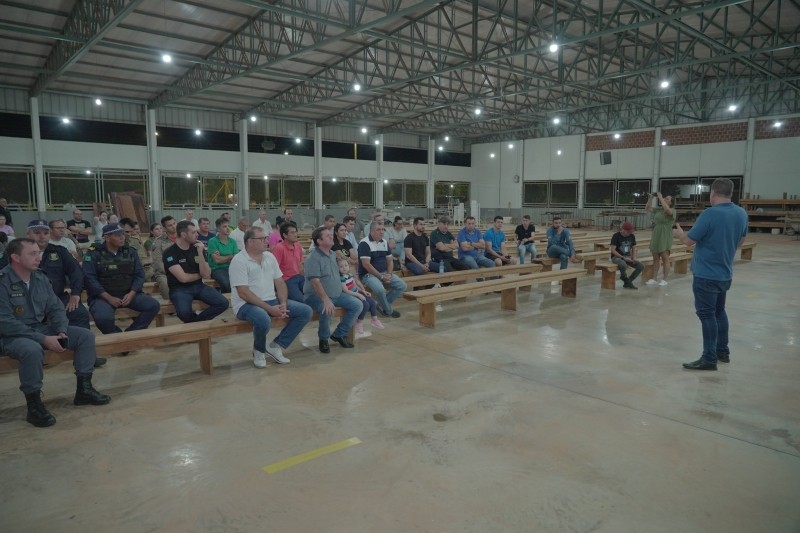 Prefeitura ouve demandas dos bairros Bandeirantes e Parque das Emas e reforça apoio da segurança pública