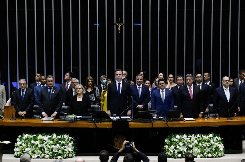 Na abertura do ano legislativo, poderes se unem pela democracia