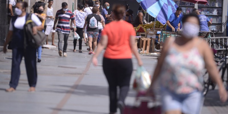 Covid-19: Brasil registra 19,4 mil casos e 699 mortes em 24h