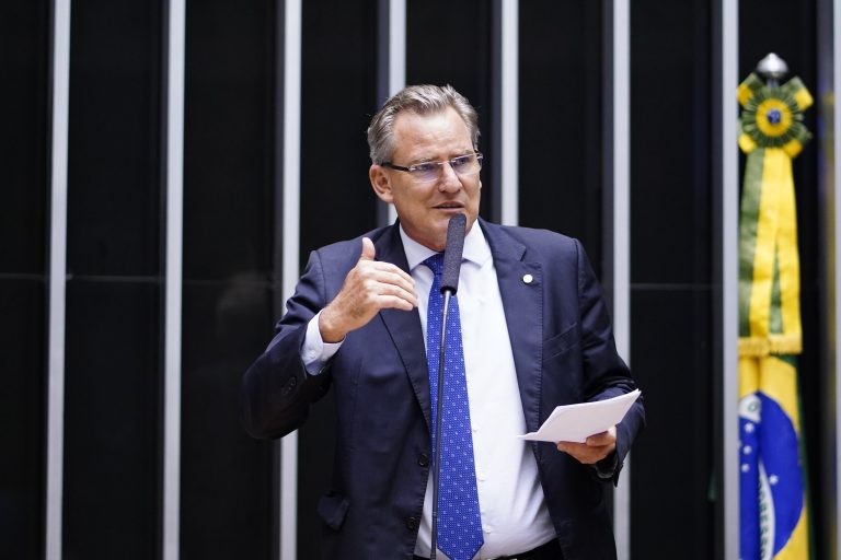 Projeto determina que obrigações tributárias acessórias terão de ser criadas por lei