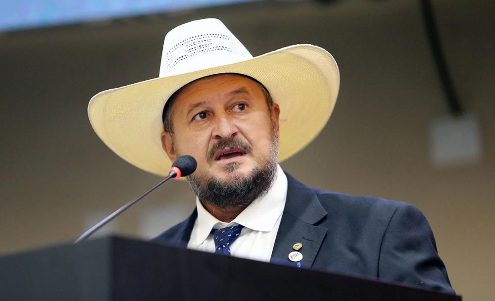 Cattani protocola pedido de abertura de CPI para investigar Sintep-MT