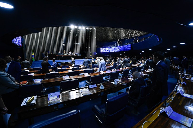 Comissão vai acompanhar a situação de indígenas e garimpeiros em Roraima