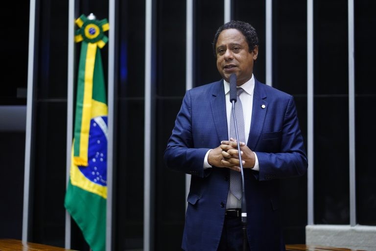 Orlando Silva terá reunião com governo para discutir projeto de combate às fake news
