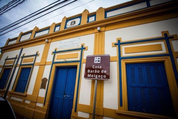 Sarau na Casa Barão tem oficina de cordel e marchinhas de Carnaval nesta quarta-feira (15)