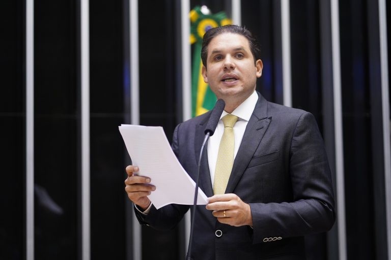 Líder do Republicanos defende reforma tributária e arrefecimento da polarização política