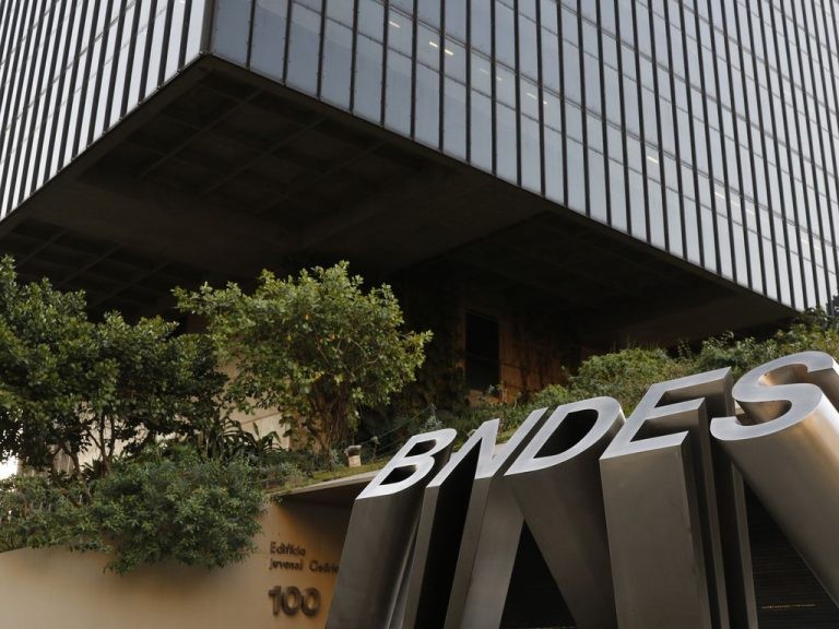 Comissão promove debate sobre Sistema Nacional de Fomento