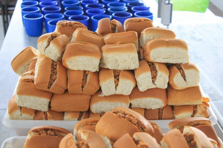 Projeto cria programa para assegurar alimentação de alunos da rede pública durante as férias