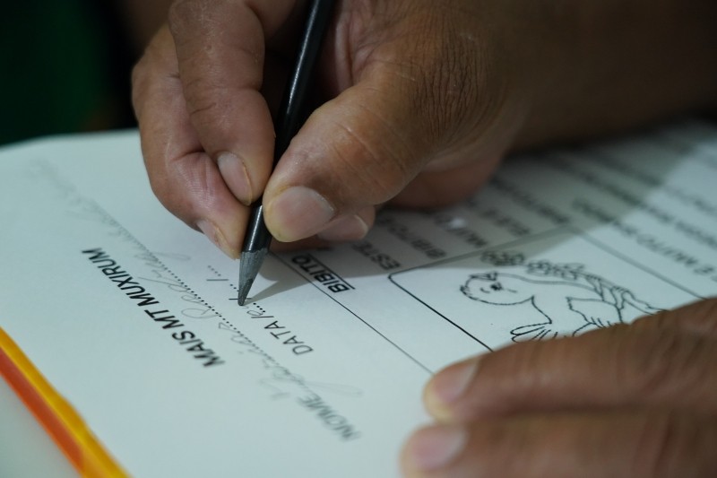 Matrículas do programa para alfabetização de adultos serão realizadas em 14 e 15 de março