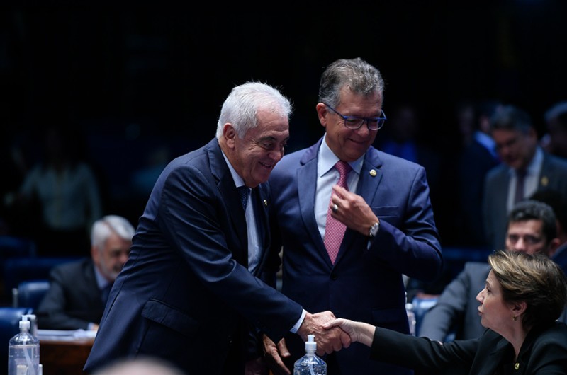 Aprovado projeto que obriga concessionárias a combater o desperdício de água