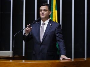 Tião Medeiros é eleito presidente da Comissão de Agricultura
