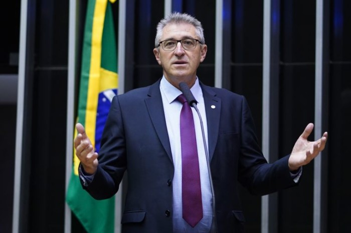 Heitor Schuch é eleito presidente da Comissão de Indústria, Comércio e Serviços