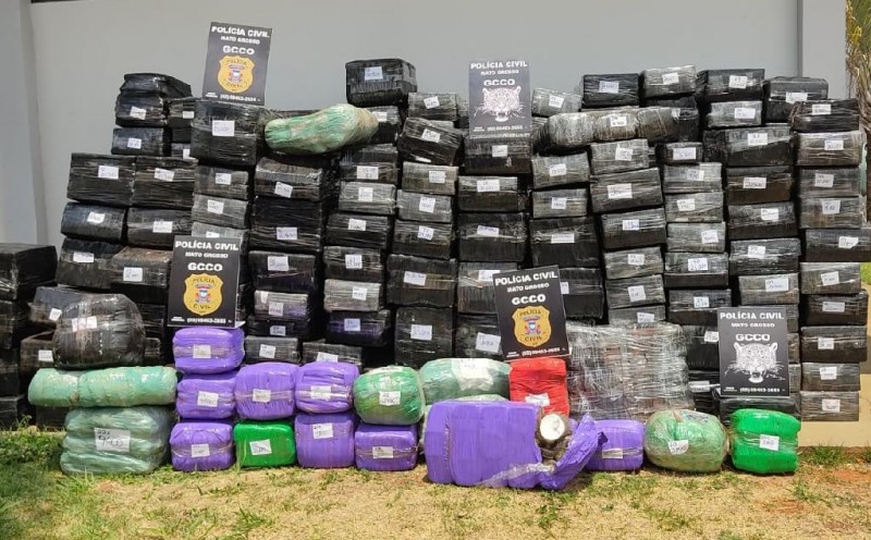 Polícia Civil apreende quase cinco toneladas de maconha transportadas em meio a uma carga de tutano