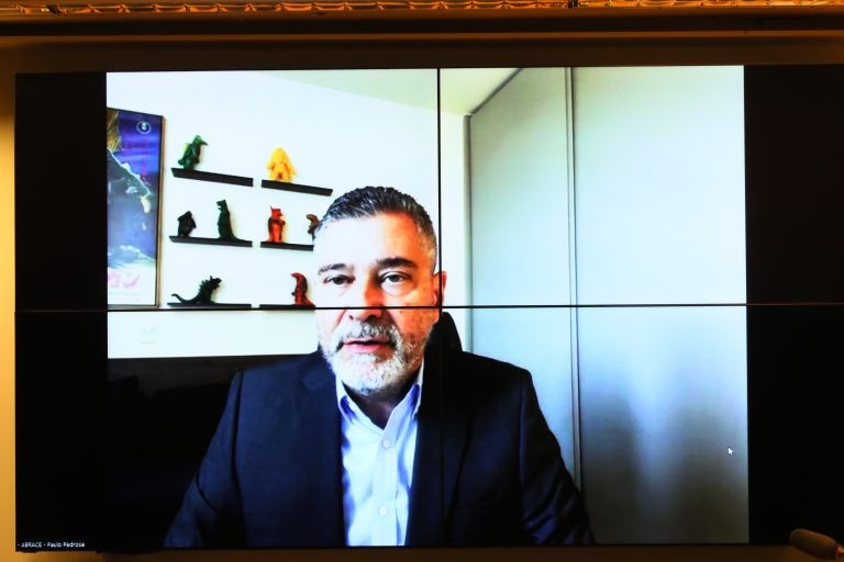 Representantes do setor elétrico divergem sobre novo marco legal do setor
