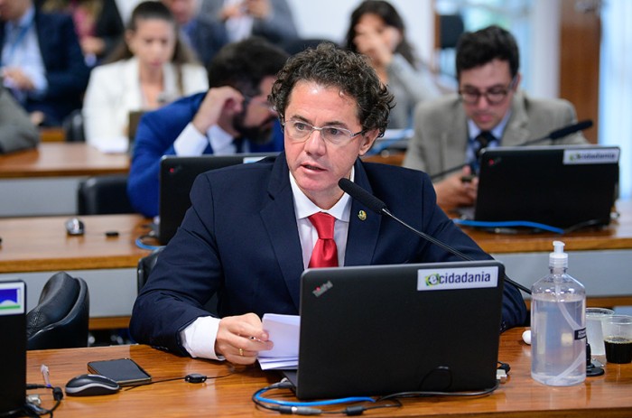 CE aprova campanha Janeiro Branco, de promoção à saúde mental