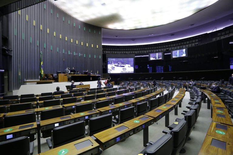 Câmara aprova projeto que prorroga incentivo fiscal ao comércio