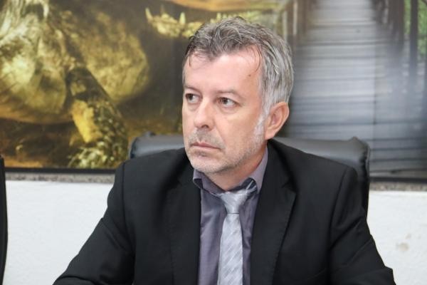 Professor Gilberto solicita melhorias para a Escola Jardim Bela Vista