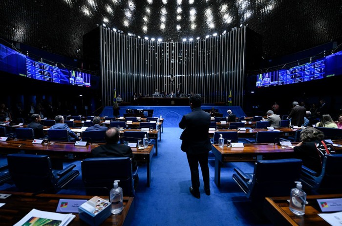 Campanhas por saúde mental e Distrofia de Duchenne vão a Plenário na quinta