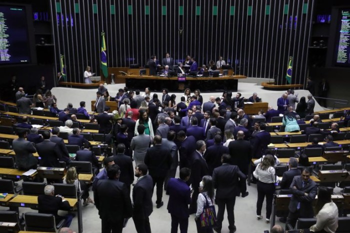Câmara prossegue hoje votação de medidas provisórias