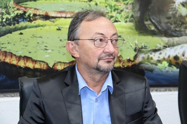 Vereador requer emenda parlamentar para aquisição de ambulâncias