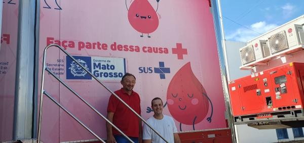 Vereador Chico visita as unidades móveis do Hemocentro e do Cridac em Sorriso