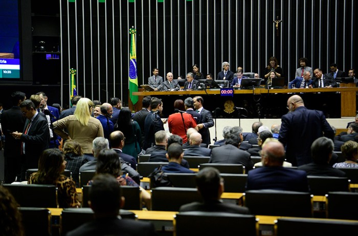 Reforma tributária é o foco da agenda da indústria apresentada ao Congresso