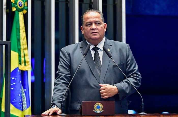 Eduardo cobra do governo uma agenda legislativa de interesse do país