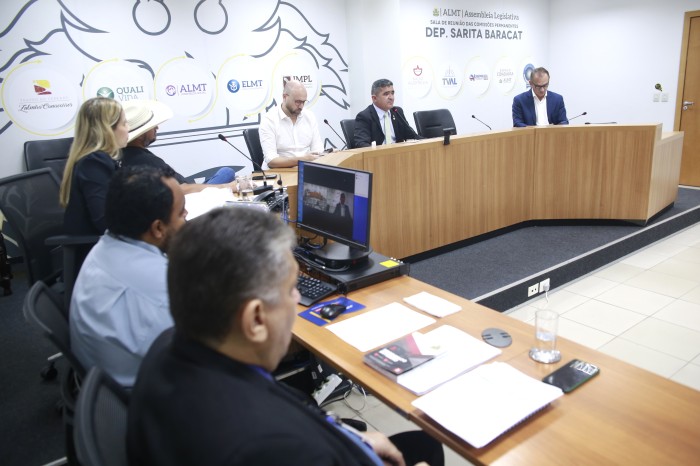 Comissão de Segurança aprova audiência pública para discutir câmeras em fardas