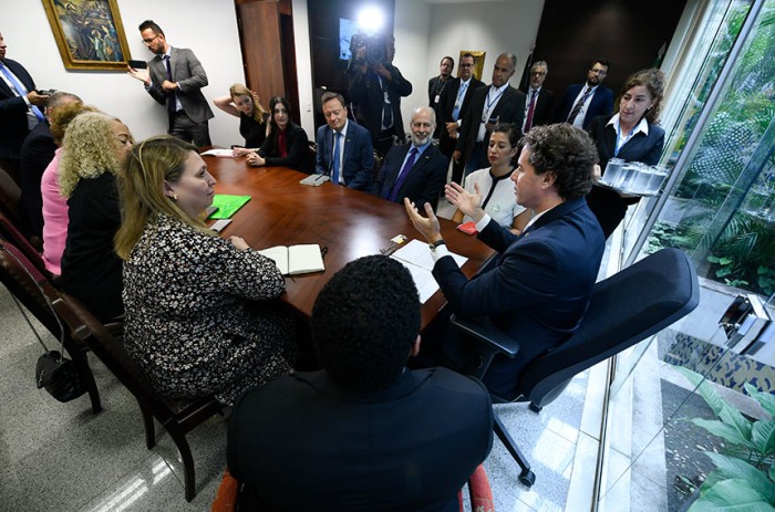 Congresso recebe comitiva britânica da União Interparlamentar