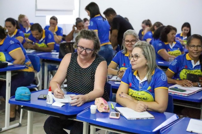 Professores da rede municipal de ensino iniciam formação de projeto para Educação Especial