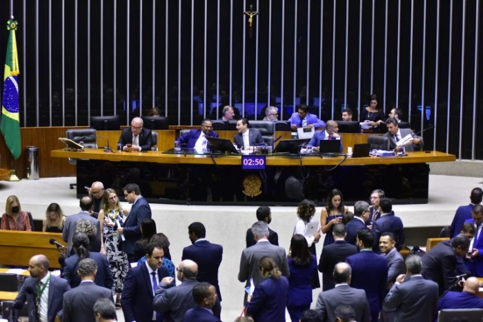 Deputados analisam MP que muda prazo de adesão ao Programa de Regularização Ambiental; acompanhe