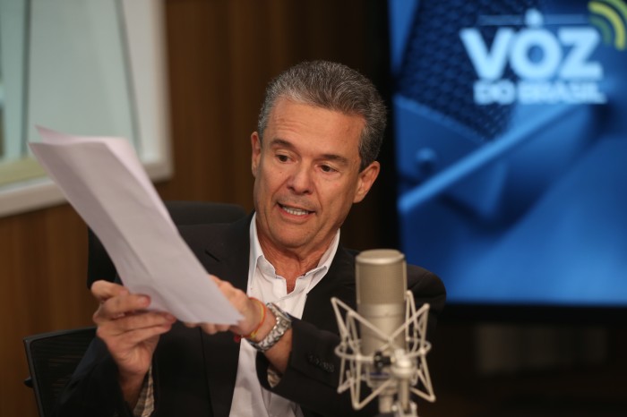 Ministro pede isenção de PIS/Cofins em ração para criação de pescado