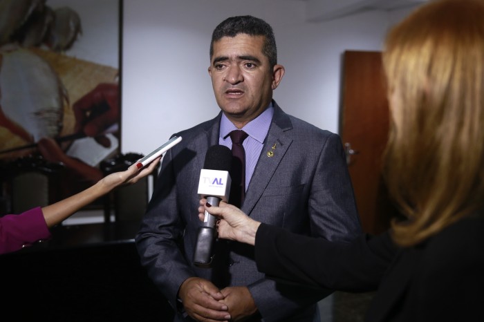 Audiência discute mudança de nomenclatura de técnicos para professores de desenvolvimento infantil