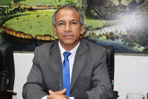 Wanderley Paulo vai a AGU para tratar sobre embargo ambiental dos Assentamentos Jonas Pinheiro e Alto Celeste