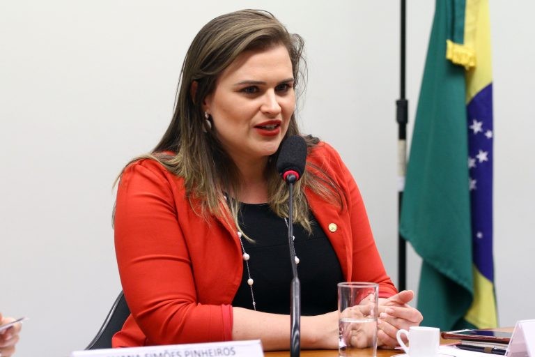 Pessoas e entidades que defendem direitos dos idosos recebem prêmio Zilda Arns