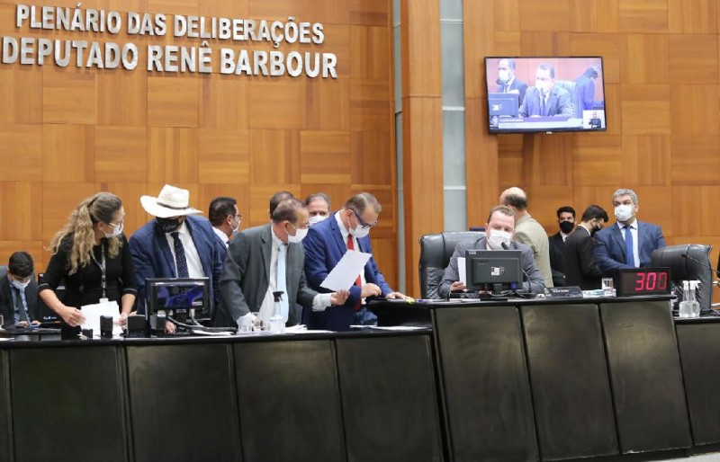 Assembleia aprova projeto de lei orçamentária com reajuste de 6,05% para os servidores estaduais em 2022