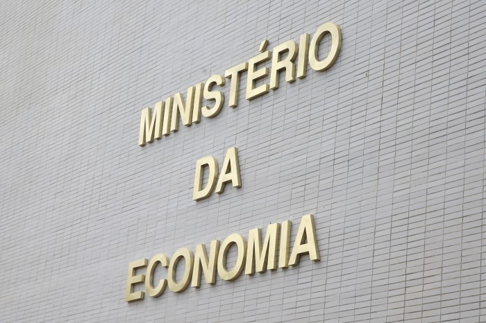 Arcabouço e resolução de impasses desafiam política fiscal em 100 dias