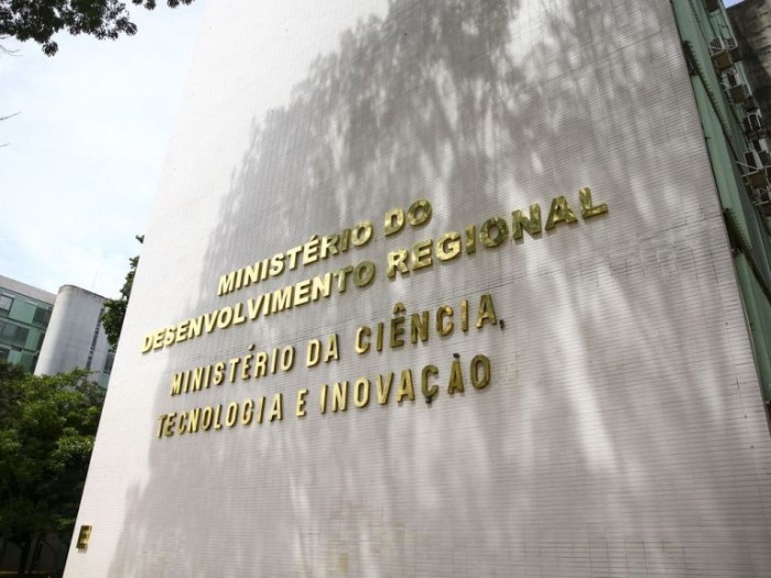 Projeto inclui dois órgãos na área de Ciência e Tecnologia da administração federal