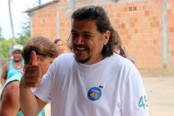 Prefeito e empresários são presos por suspeita de corrupção