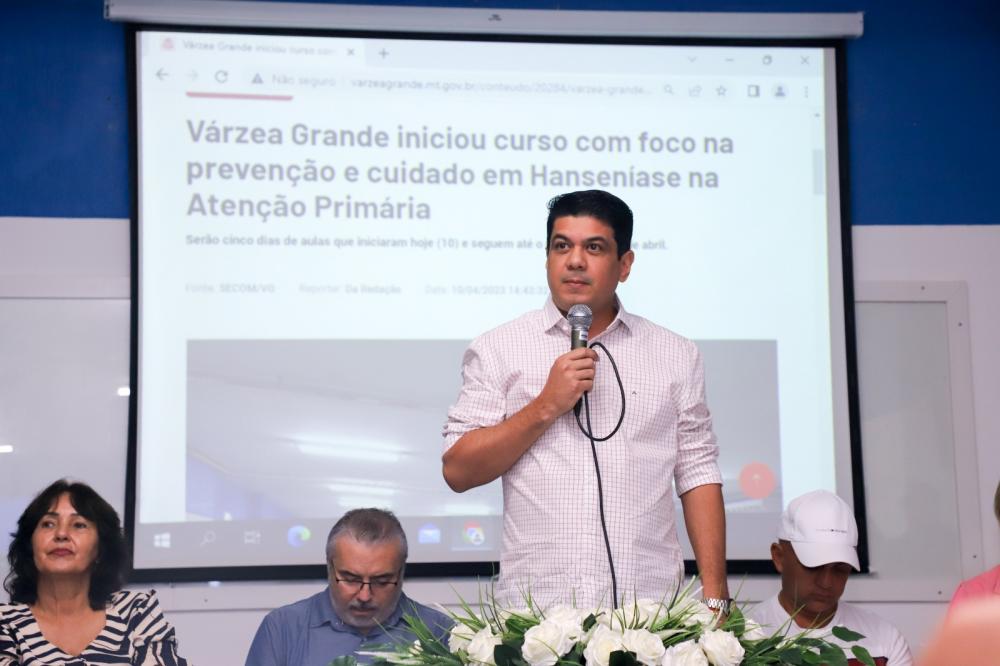 Kalil anuncia mais 212 agentes de saúde em entrega de kits e materiais de proteção