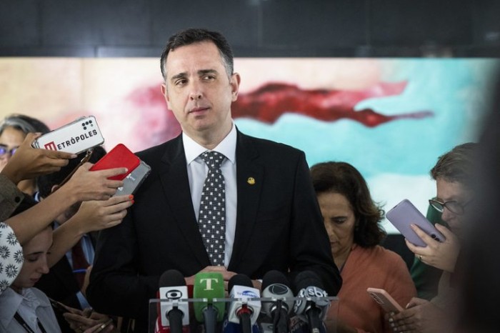 Adiada a sessão do Congresso Nacional para analisar vetos e créditos adicionais