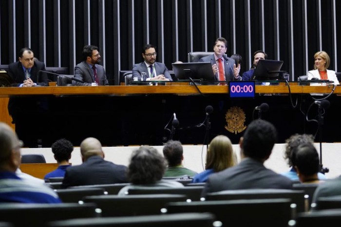 Sessão solene comemora os 25 anos da criação da TV Câmara