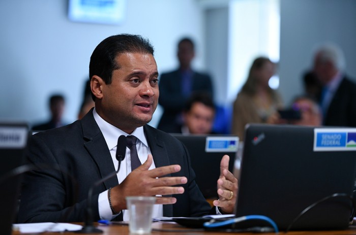 Adiada a votação de projeto que regulamenta a praticagem