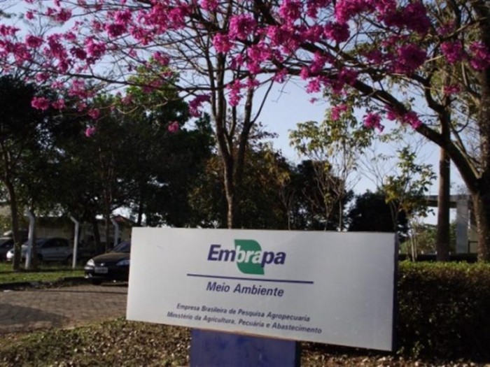 Comissão realiza homenagem aos 50 anos da Embrapa