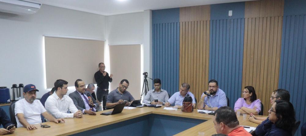 Câmara de vereadores é procurada para mediar conflito entre impro e Poder executivo em Rondonópolis