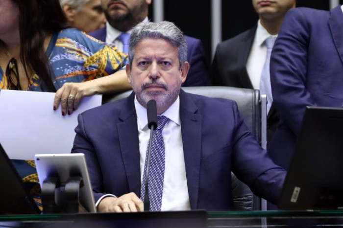 Lira defende responsabilização das 'big techs' por ofensiva contra o PL das Fake News