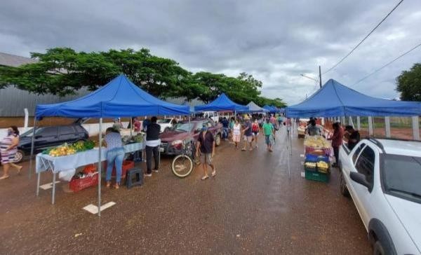 Vereador reitera pedido da implantação de estacionamento e lixeiras na feira do produtor da Zona Leste