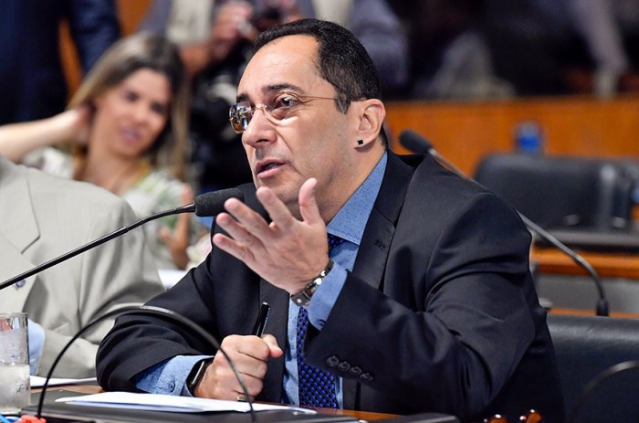 Projeto prevê estacionamento gratuito para idosos e pessoas com deficiência de baixa renda